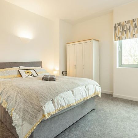Central Bedford: Two Bedrooms, Breakfast Basket Exterior photo